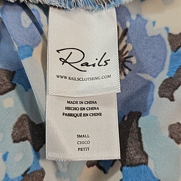 Rails NWOT Lisa Womens Sz S Blue Floral Y2K Feminine Ruching Flattering Top - Picture 11 of 13
